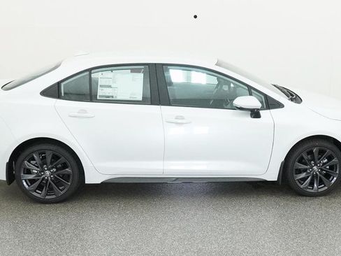 New 2026 Toyota Corolla SE FWD image 14