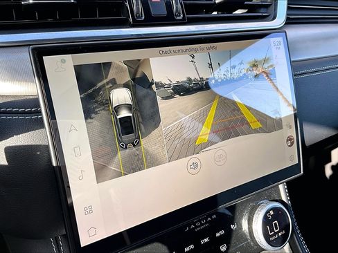Certified 2025 Jaguar F-PACE R-Dynamic S AWD/4WD image 20