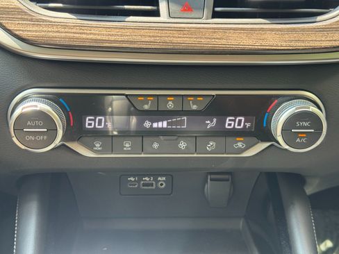 Used 2021 Nissan Altima 2.5 SL FWD image 26