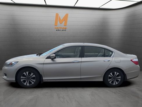 Used 2013 Honda Accord LX image 2