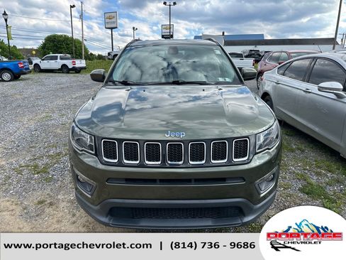 Used 2019 Jeep Compass Latitude w/ Cold Weather Group AWD/4WD image 8