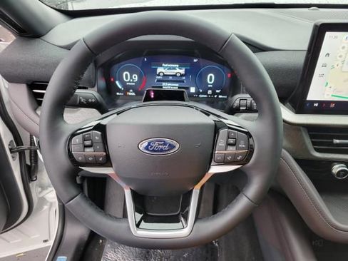 New 2026 Ford Explorer Platinum w/ LUX Leather Package image 30