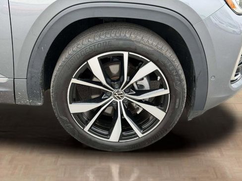 Used 2024 Volkswagen Atlas Cross Sport SEL Premium R-Line image 26