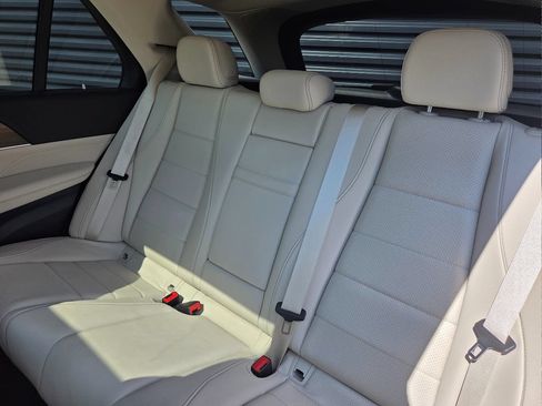 Used 2024 Mercedes-Benz GLE 450 4MATIC image 16