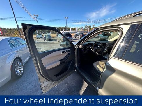 Used 2020 Ford Explorer XLT w/ Equipment Group 202A image 28