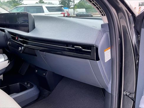 Used 2023 Kia EV6 Wind RWD image 16