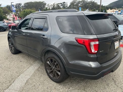 Used 2019 Ford Explorer XLT w/ Equipment Group 202A image 4