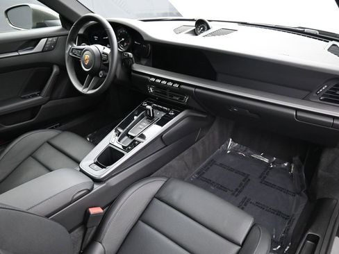 Used 2022 Porsche 911 Carrera S image 27