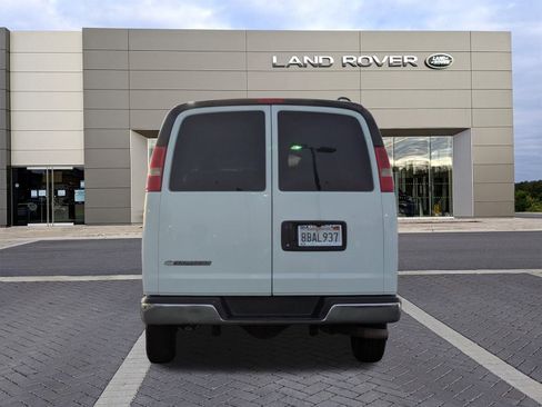 Used 2017 Chevrolet Express 3500 LT w/ LT Preferred Equipment Group image 6