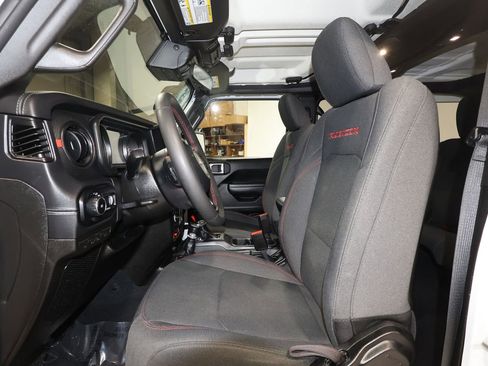 Used 2025 Jeep Wrangler Unlimited Rubicon image 22