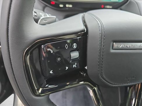 Certified 2025 Land Rover Range Rover Sport Dynamic SE image 17