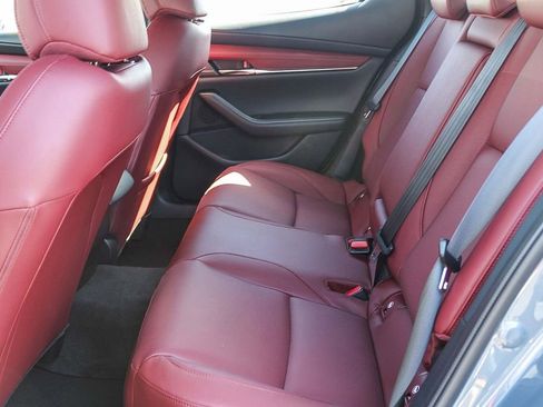 New 2026 MAZDA MAZDA3 Hatchback w/Premium Plus Pkg image 19