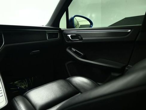 Used 2018 Porsche Macan GTS AWD/4WD image 44