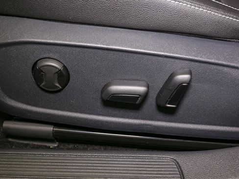 Certified 2024 Volkswagen Jetta SE image 43