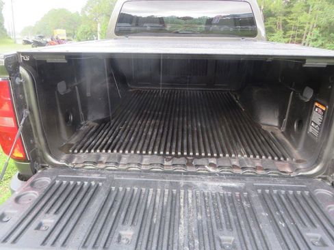 Used 2018 Chevrolet Colorado LT RWD image 9