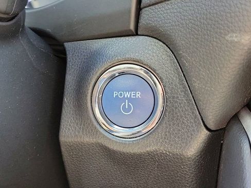 Used 2021 Toyota RAV4 XLE Premium image 34