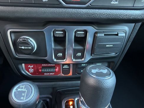 New 2026 Jeep Wrangler Sport AWD/4WD image 27