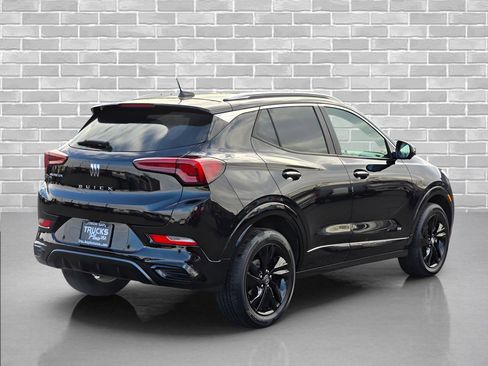 Used 2025 Buick Encore GX Sport Touring w/ Advanced Technology Package AWD/4WD image 5