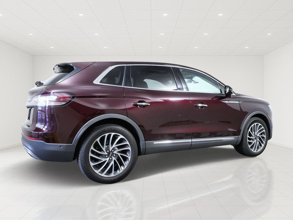 Used 2019 Lincoln Nautilus Reserve AWD/4WD image 6