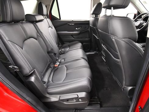 Certified 2023 Honda Pilot EX-L image 17