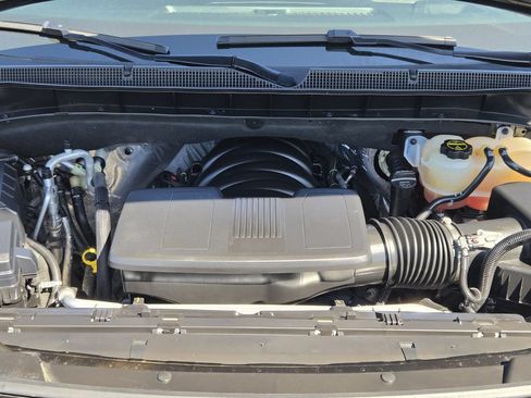 Used 2025 Chevrolet Tahoe LT RWD image 30
