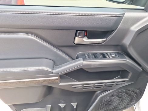 Used 2026 Toyota Tacoma Limited image 17