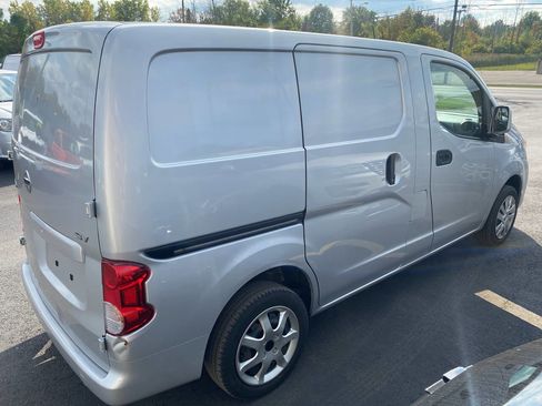 Used 2019 Nissan NV200 SV w/ Navigation Package image 8
