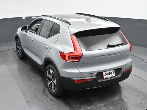 New 2026 Volvo XC40 B5 Plus w/ Protection Package Premier AWD/4WD image 37