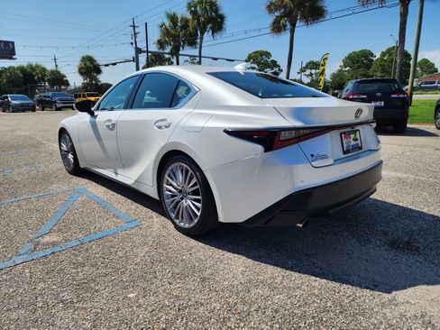 Used 2022 Lexus IS 300 w/ Premium Package image 3