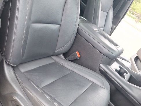 Used 2021 Chevrolet Tahoe Z71 image 33