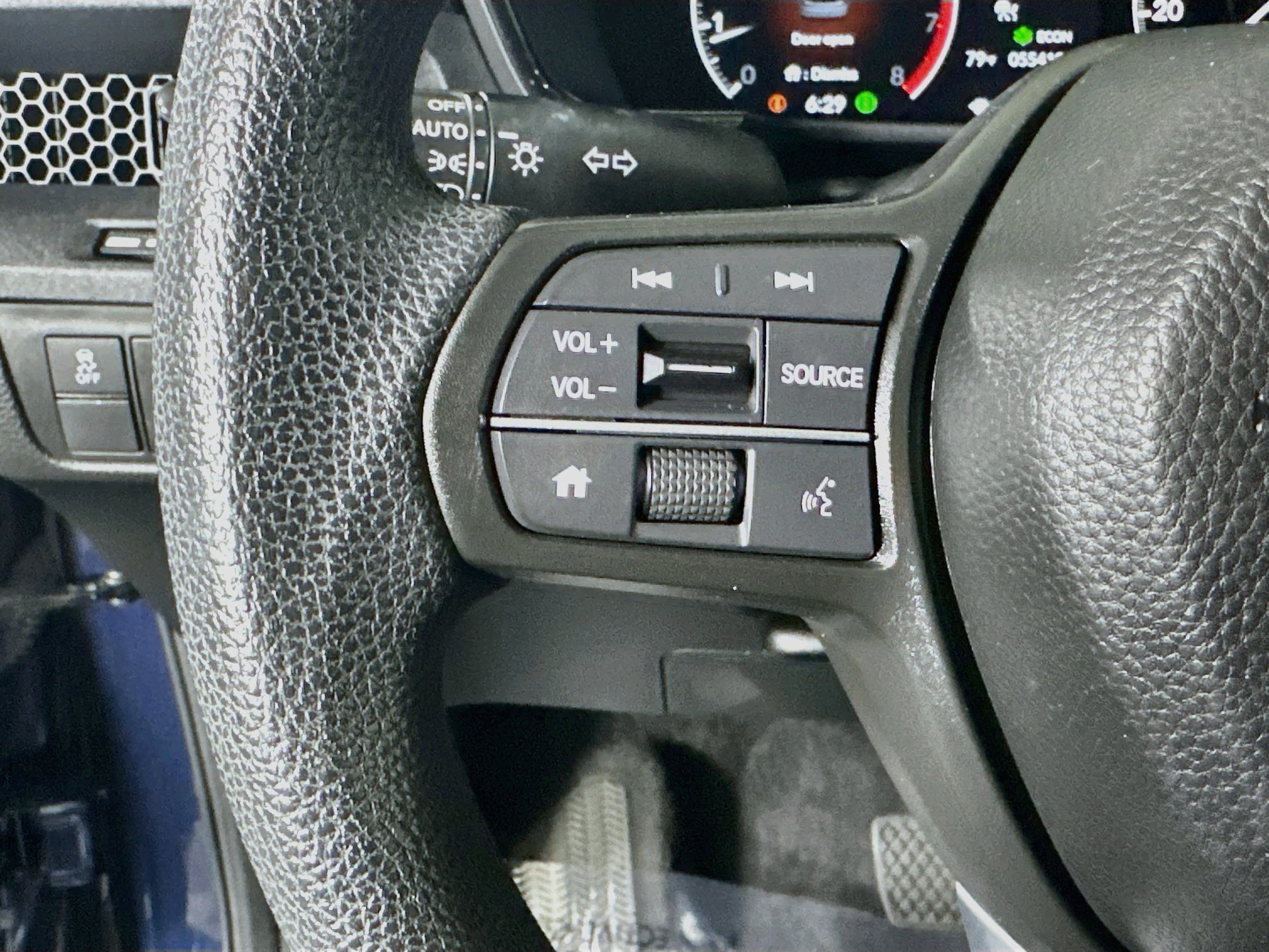 Used 2025 Honda CR-V LX image 16