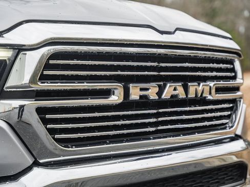 Used 2021 RAM 1500 Laramie image 12