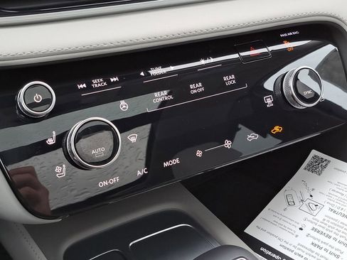 Certified 2026 INFINITI QX60 Luxe w/ Cargo Package image 9