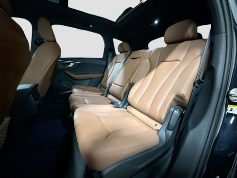 Used 2021 Audi Q7 3.0T Prestige image 23