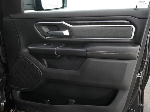 Used 2023 RAM 1500 Big Horn AWD/4WD image 9