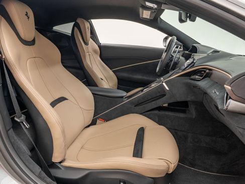 Certified 2022 Ferrari Roma Base image 79