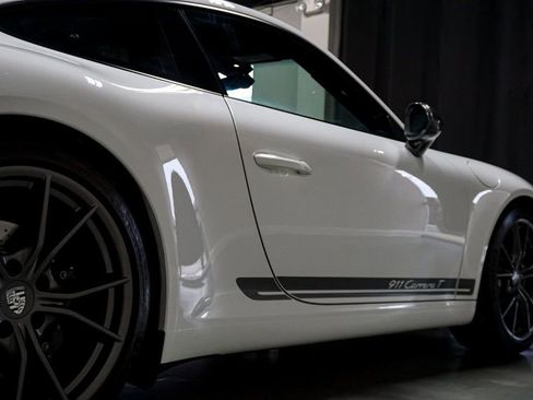 Used 2019 Porsche 911 Carrera image 58