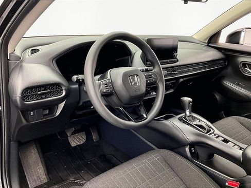 Used 2025 Honda HR-V LX image 14