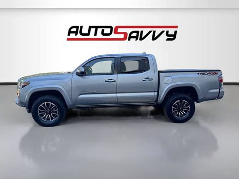 Used 2020 Toyota Tacoma TRD Sport w/ Technology Package AWD/4WD image 4