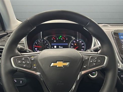 Used 2024 Chevrolet Equinox Premier image 14