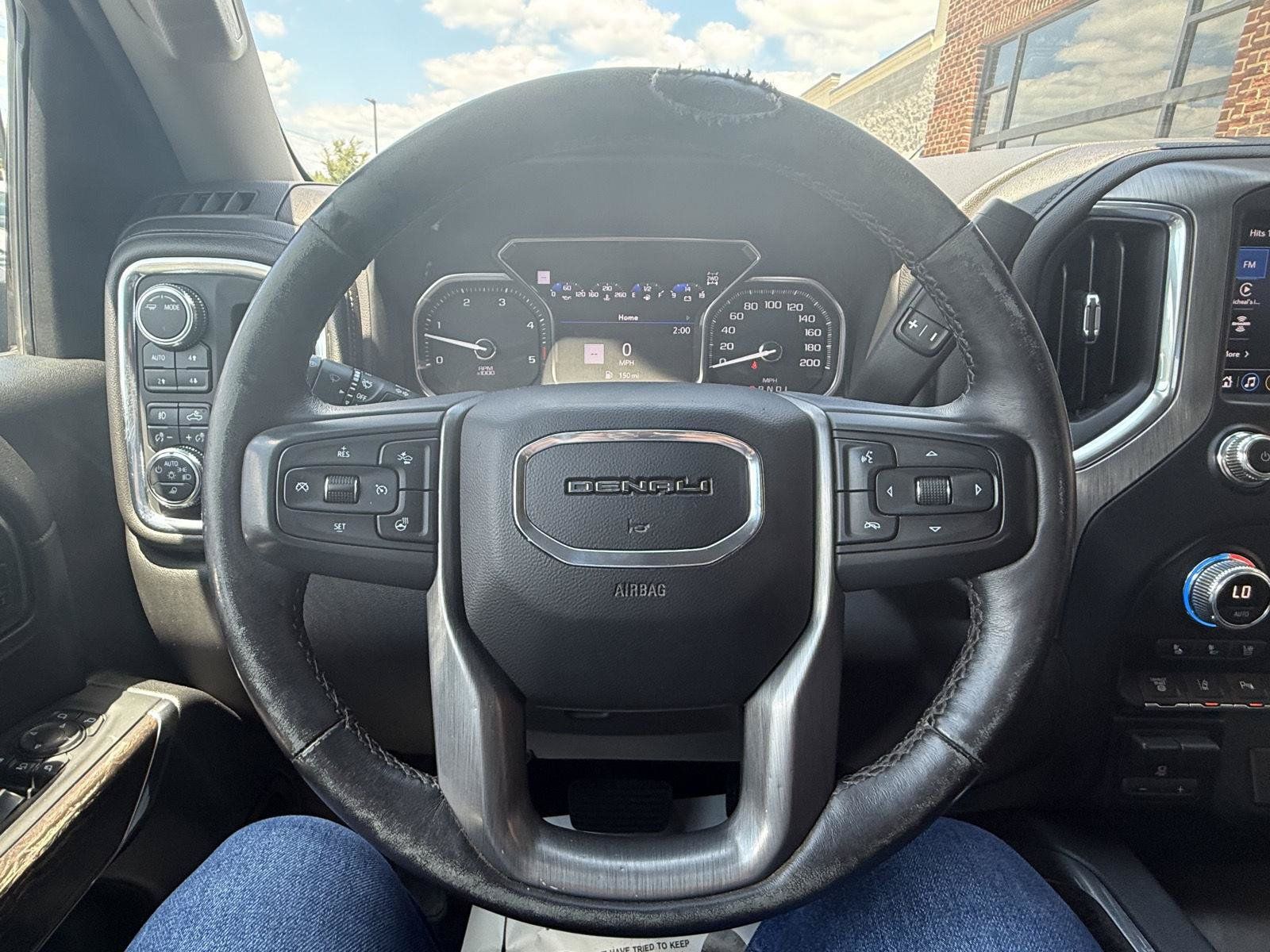 Used 2022 GMC Sierra 2500 Denali w/ Denali Ultimate Package AWD/4WD image 15