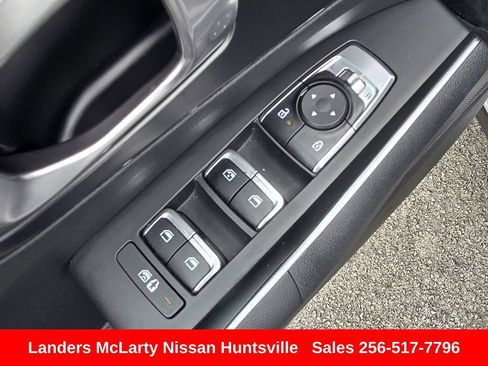 Used 2024 Dodge Durango GT image 24