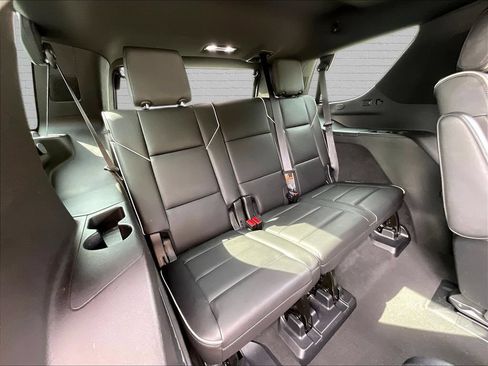 Used 2021 Cadillac Escalade Sport w/ Driver Assist Tech Package AWD/4WD image 24