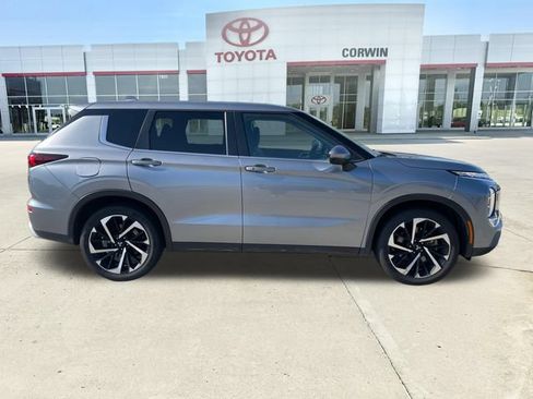 Used 2024 Mitsubishi Outlander SE AWD/4WD image 7