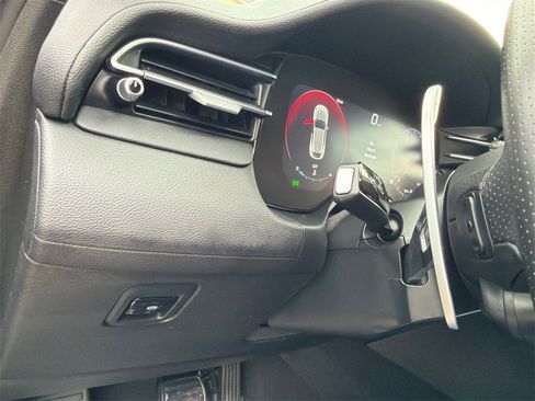 Used 2024 Maserati Grecale GT image 36