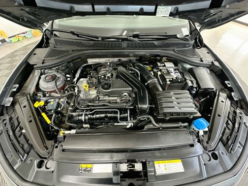 Used 2025 Volkswagen Jetta Sport FWD image 33