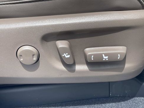 Used 2023 Lexus GX 460 Premium AWD/4WD image 23