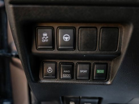 Used 2022 Nissan Rogue Sport SL AWD/4WD image 25