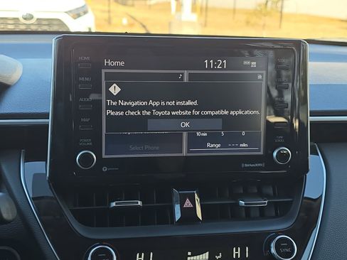 Used 2022 Toyota Corolla Cross XLE image 28