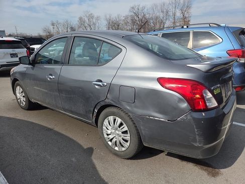 Used 2019 Nissan Versa SV FWD image 5